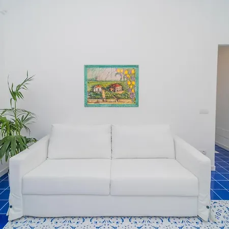 Relais Capitolo * Майори