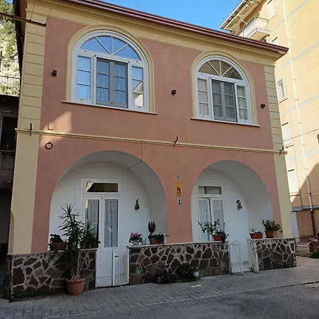 Relais Capitolo Майори